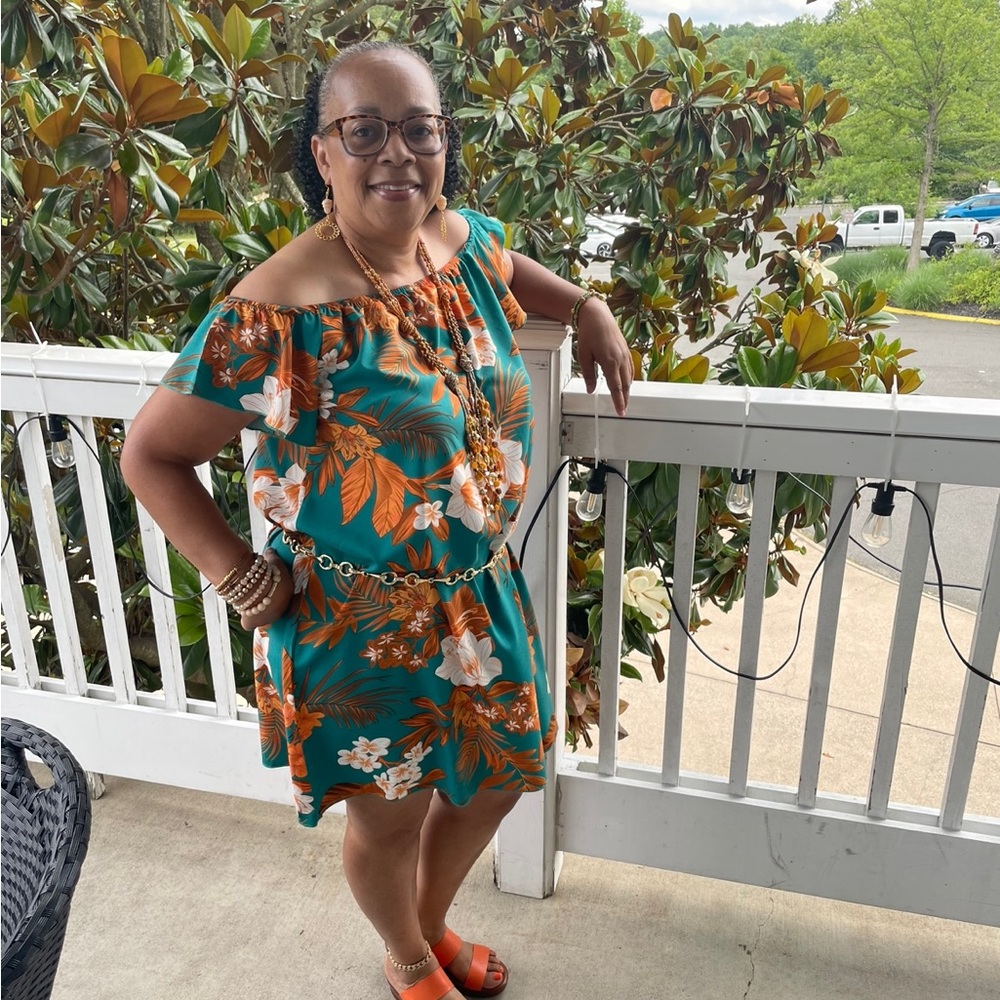 Meet your Posher, Adrian